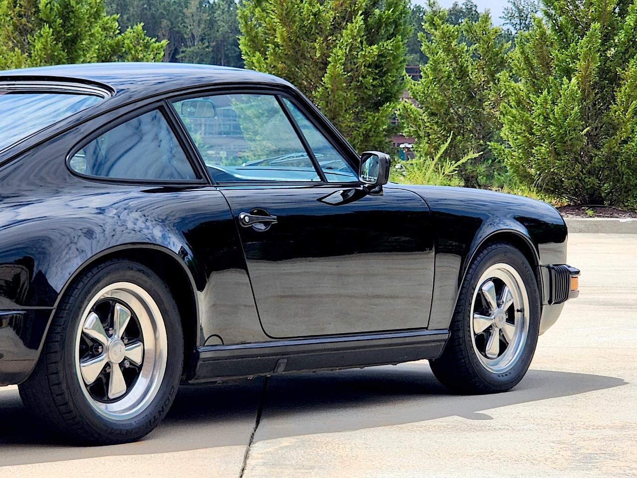 Porsche 911 Carrera  1988