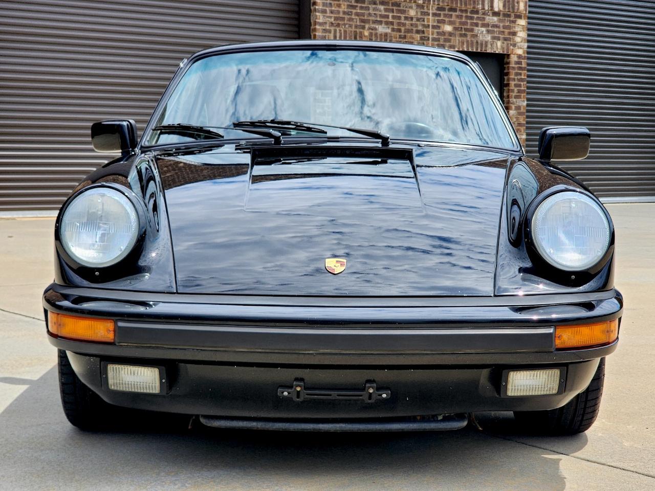 Porsche 911 Carrera  1988