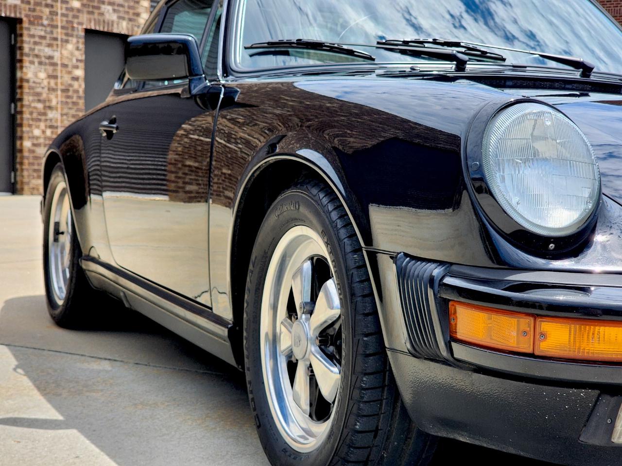 Porsche 911 Carrera  1988