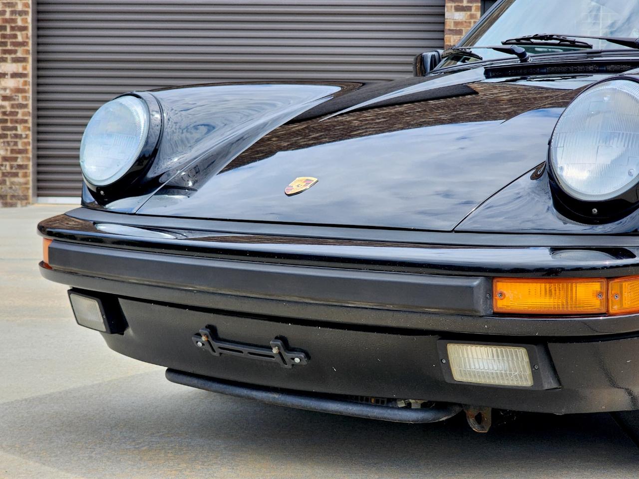 Porsche 911 Carrera  1988