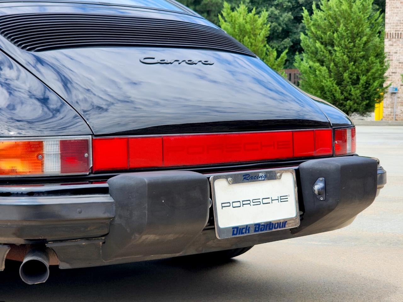 Porsche 911 Carrera  1988