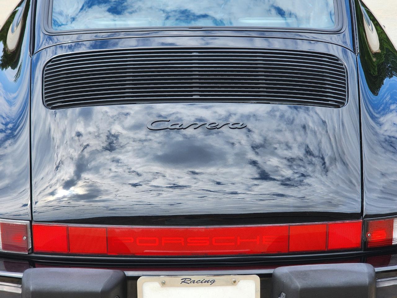 Porsche 911 Carrera  1988