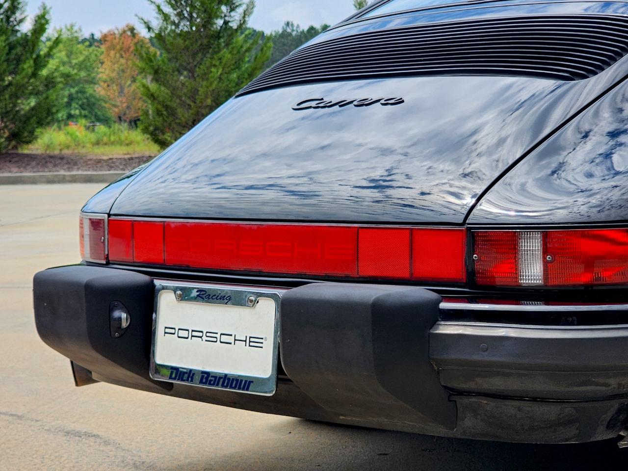 Porsche 911 Carrera  1988