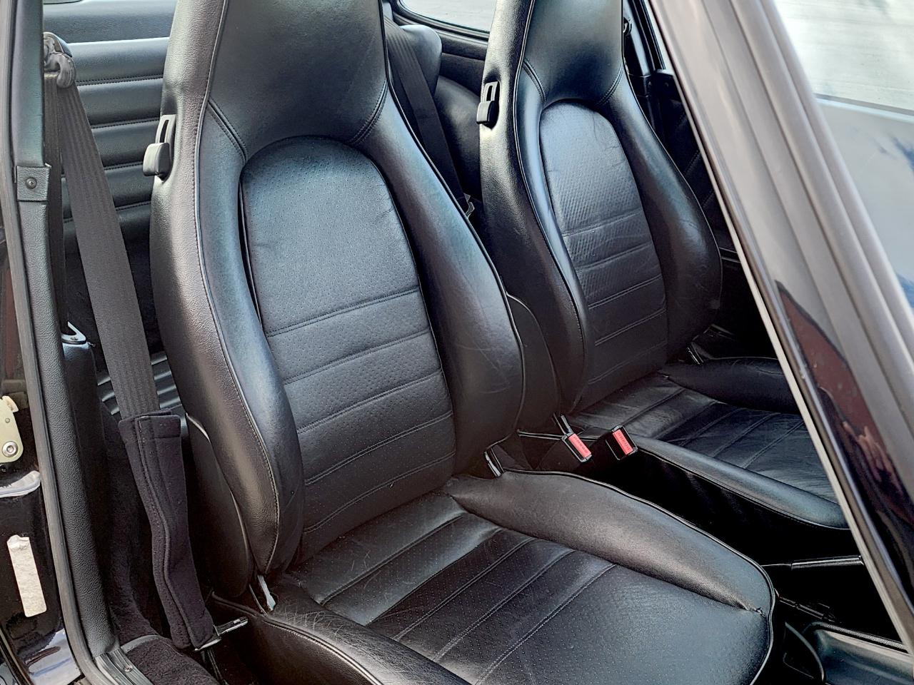 Porsche 911 Carrera  1988