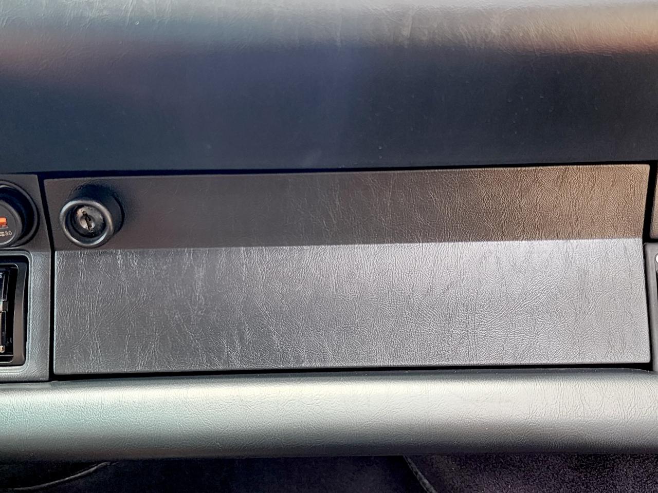 Porsche 911 Carrera  1988