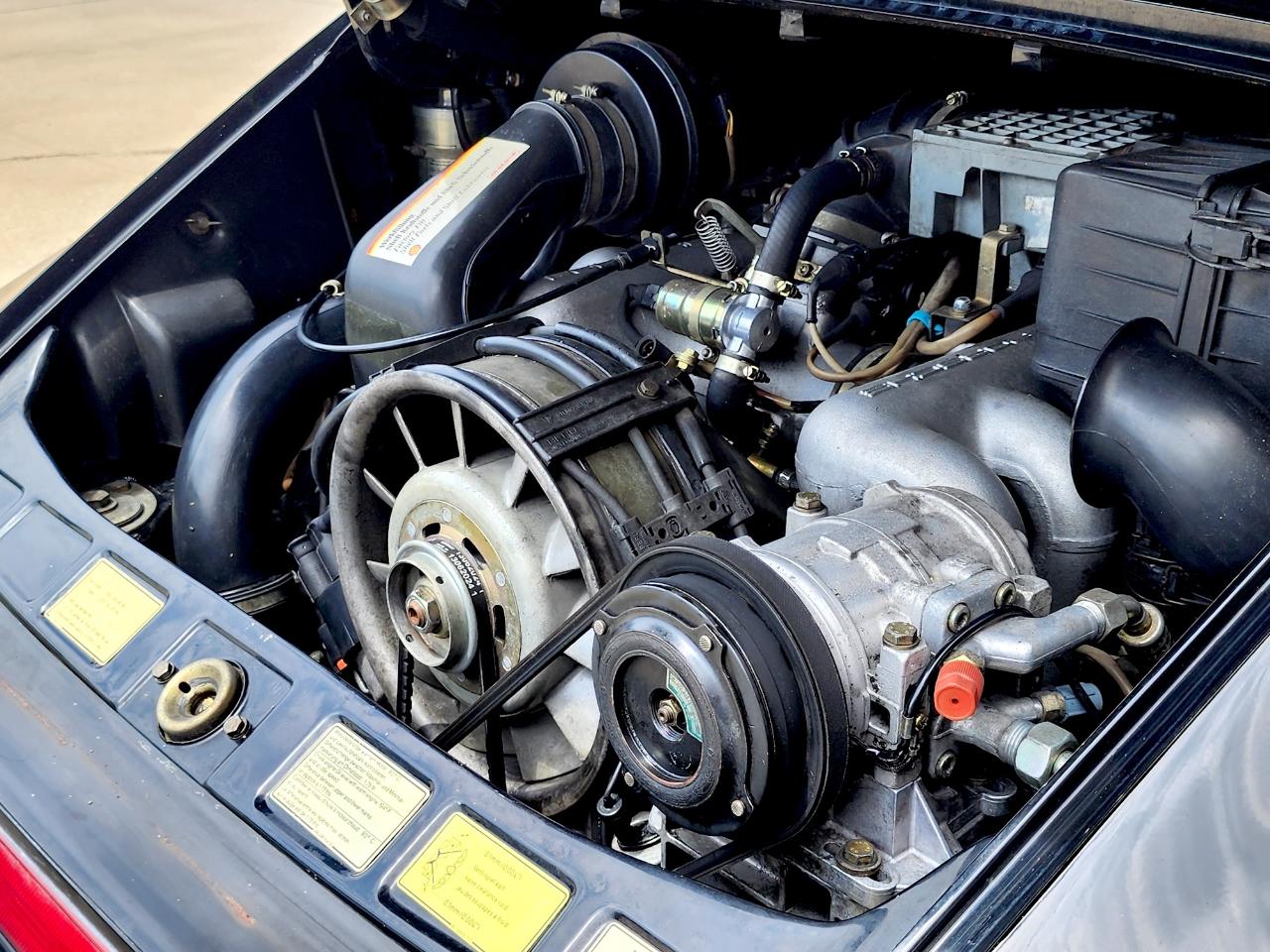 Porsche 911 Carrera  1988