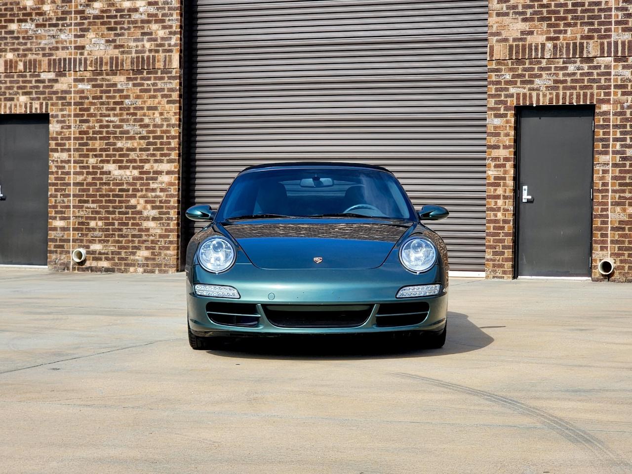 Porsche 911 Carrera  2008