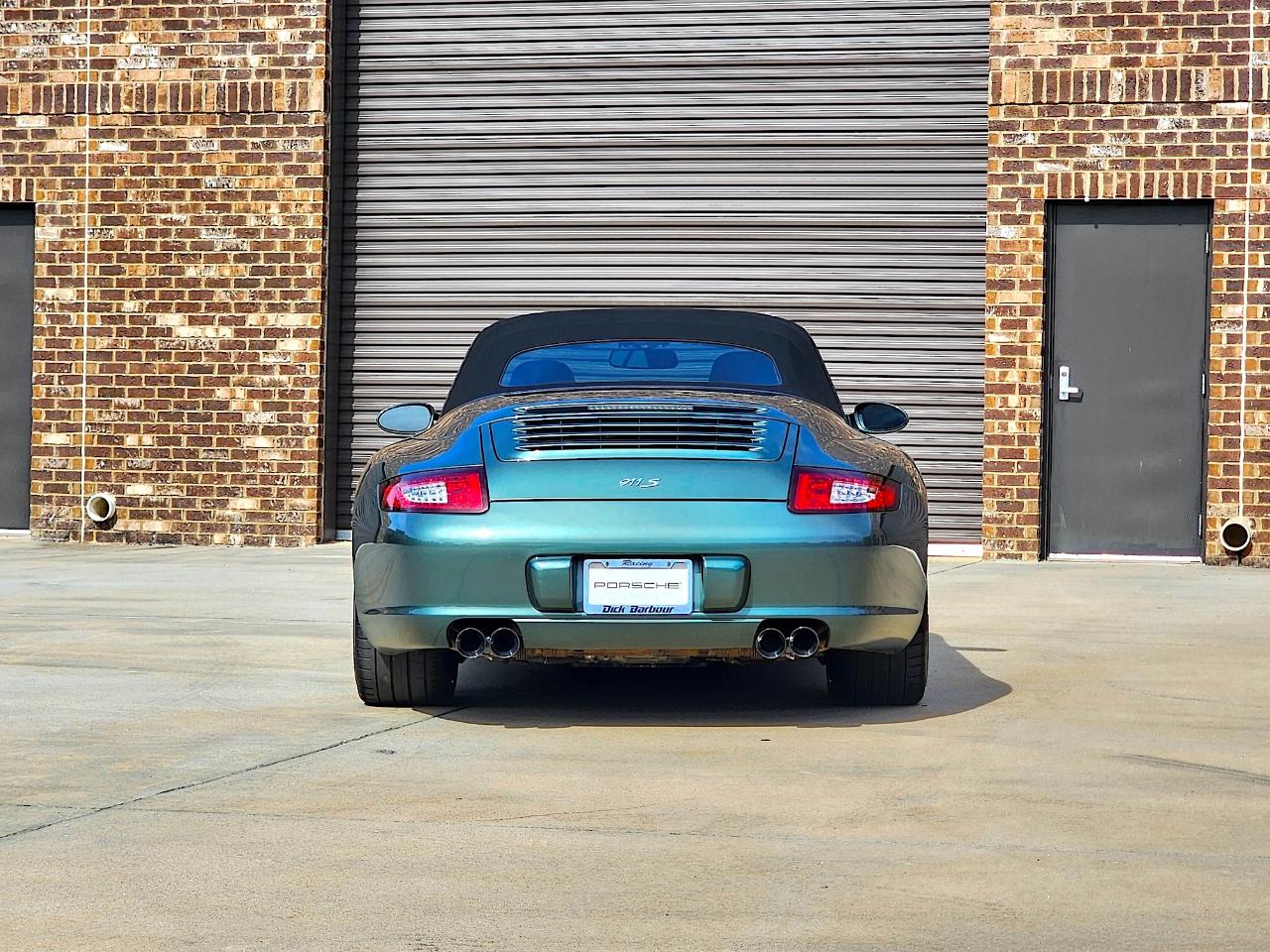 Porsche 911 Carrera  2008