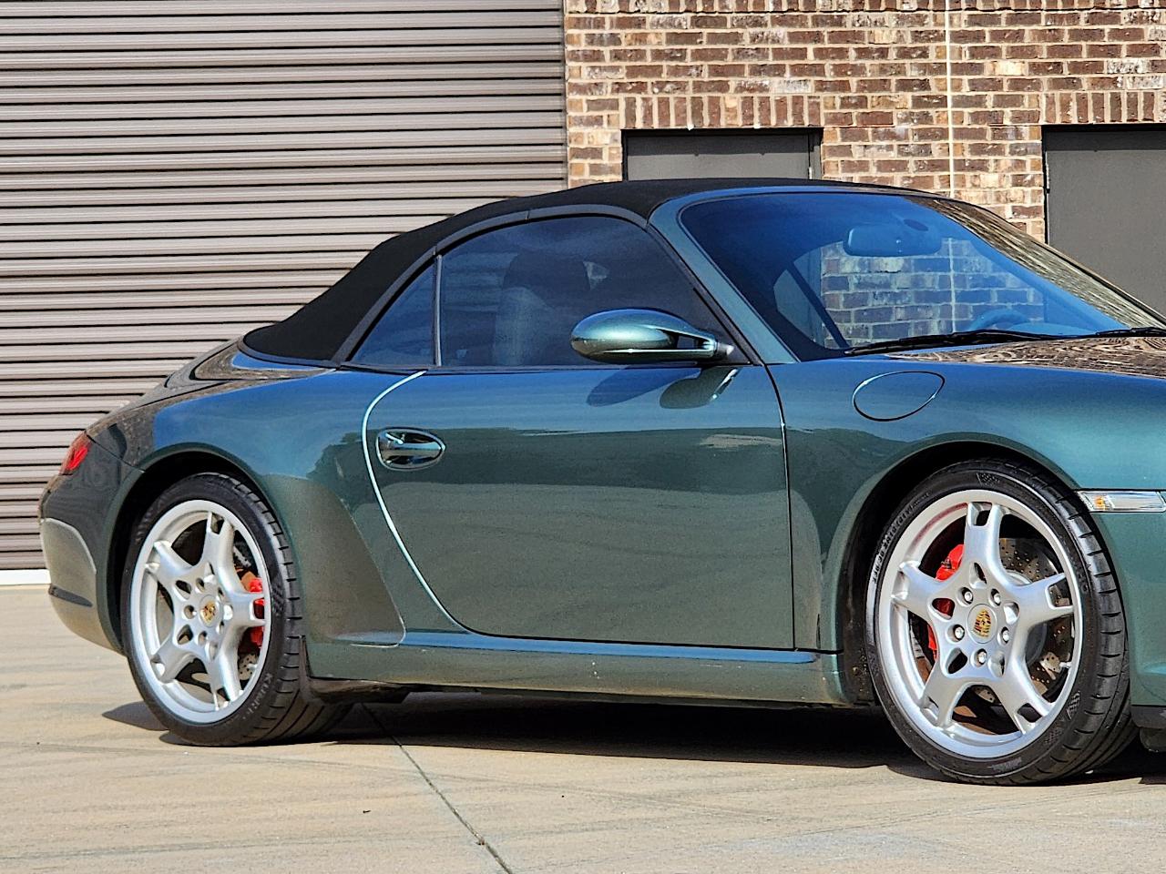 Porsche 911 Carrera  2008