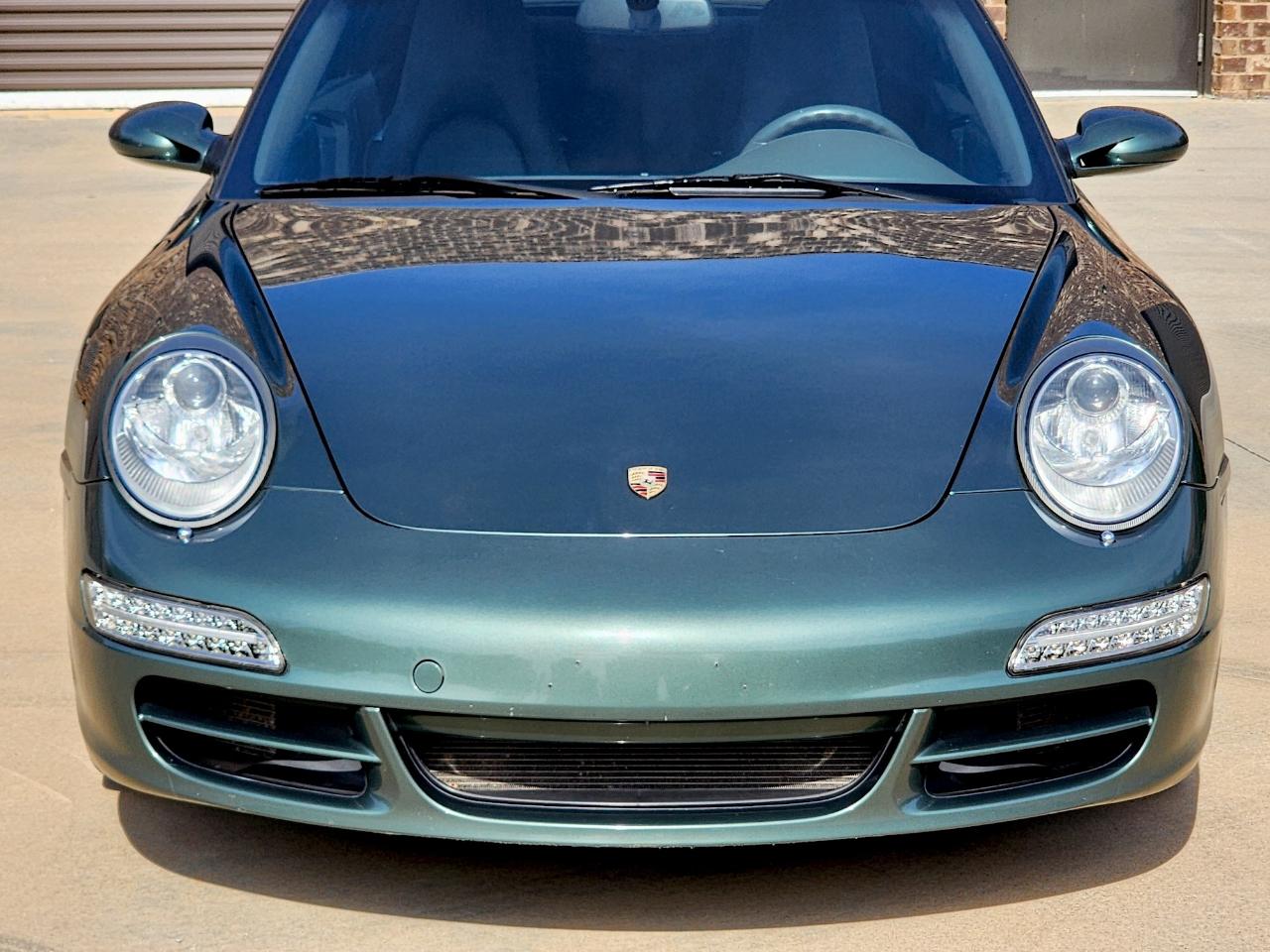 Porsche 911 Carrera  2008