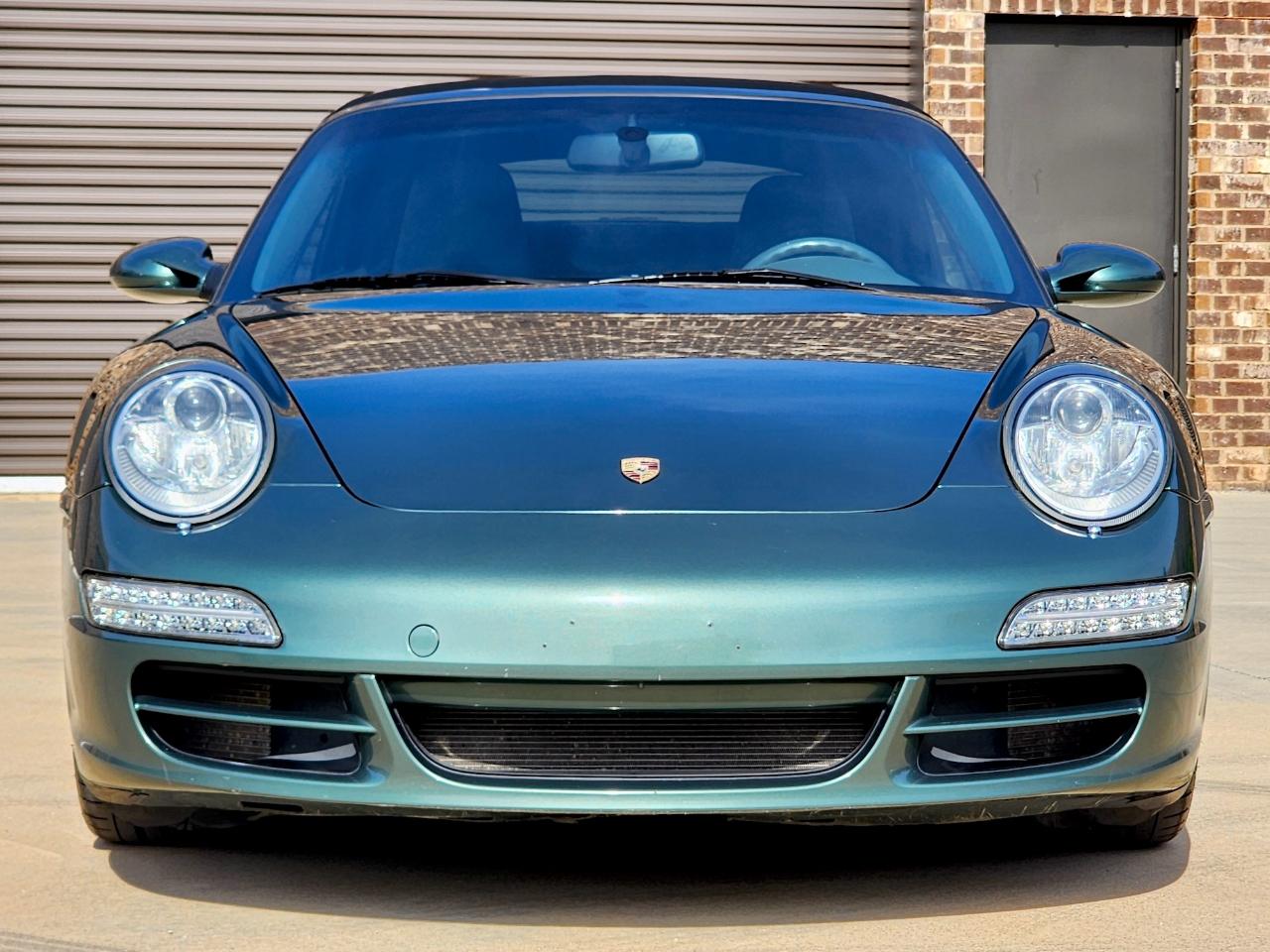 Porsche 911 Carrera  2008