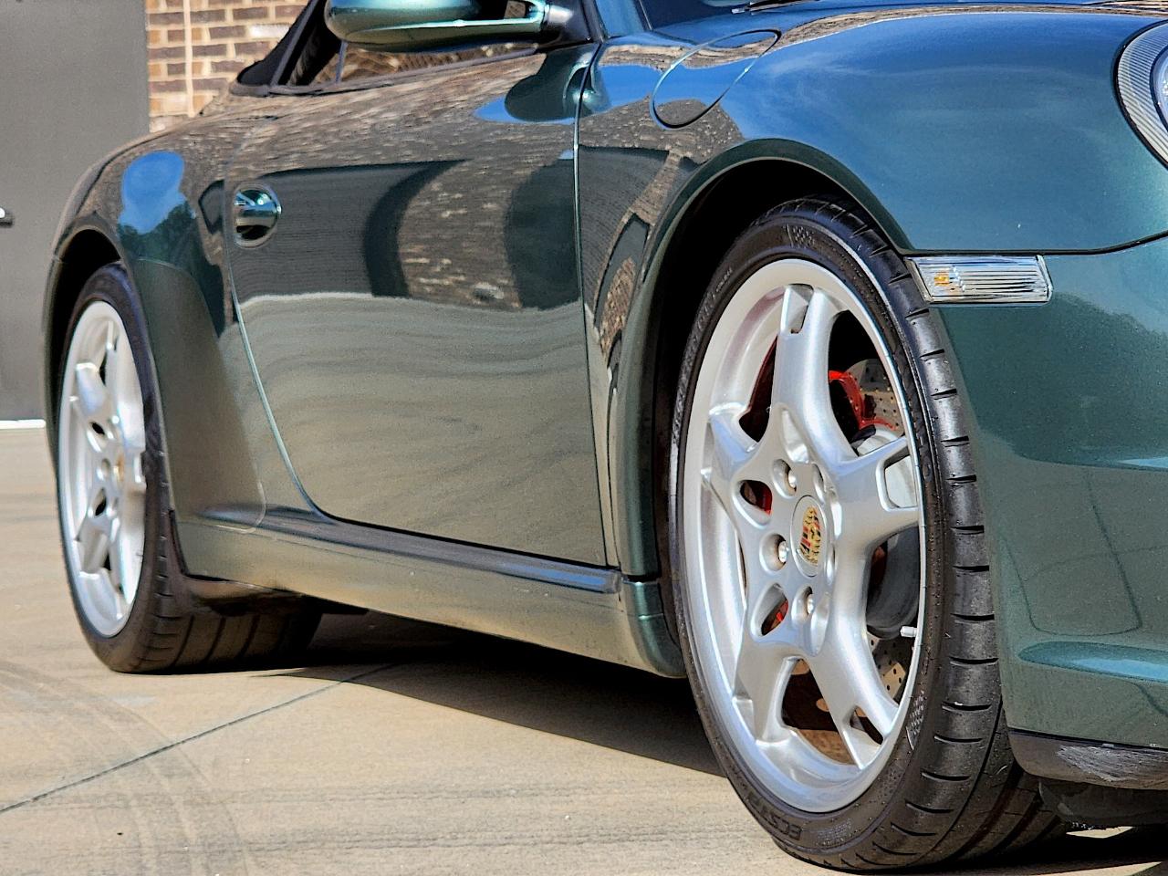 Porsche 911 Carrera  2008