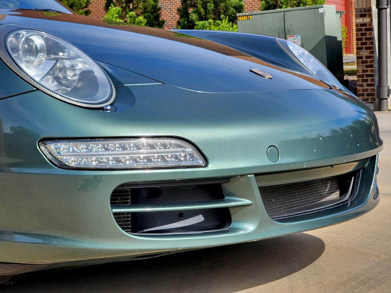 Porsche 911 Carrera  2008