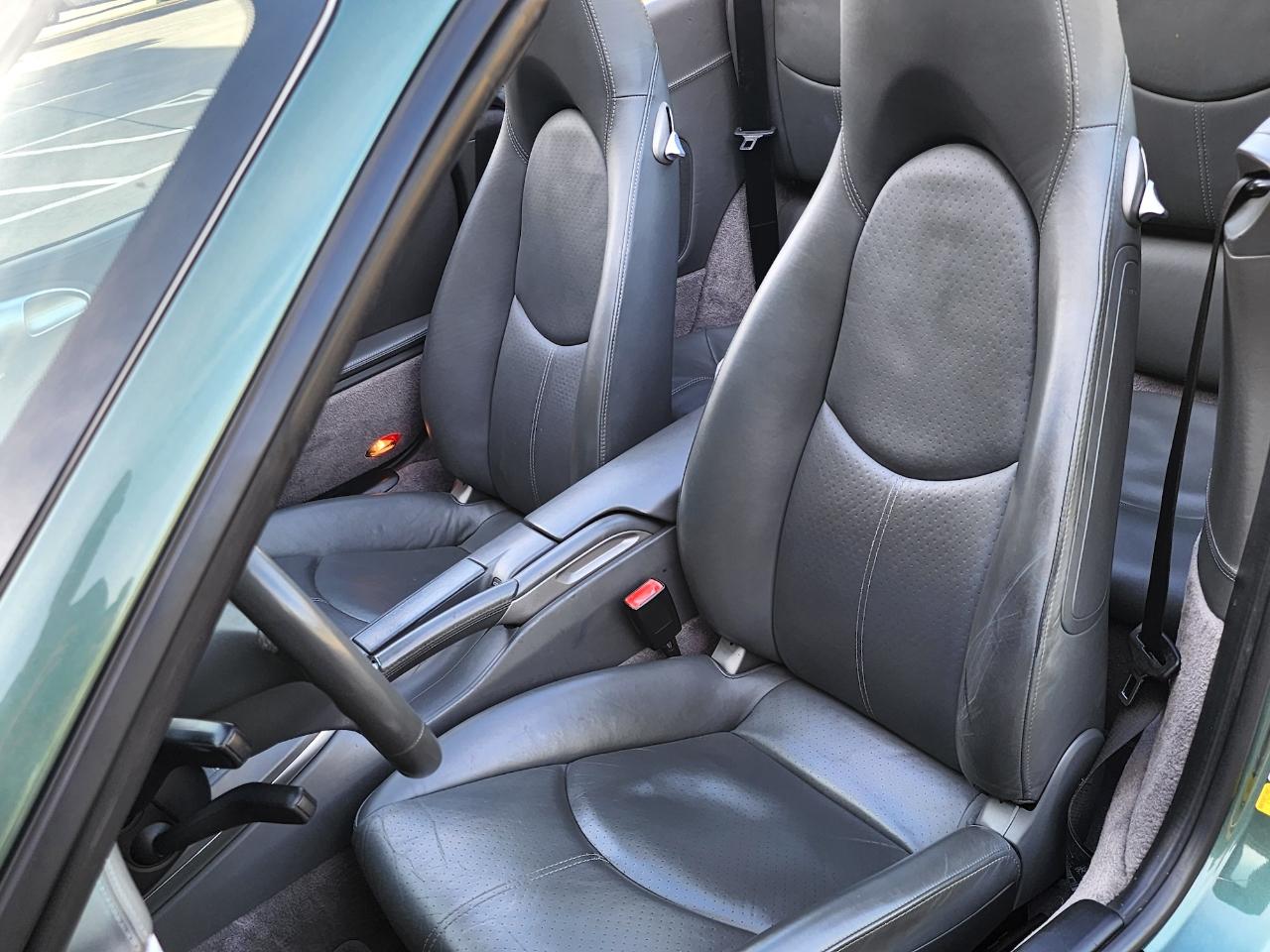 Porsche 911 Carrera  2008