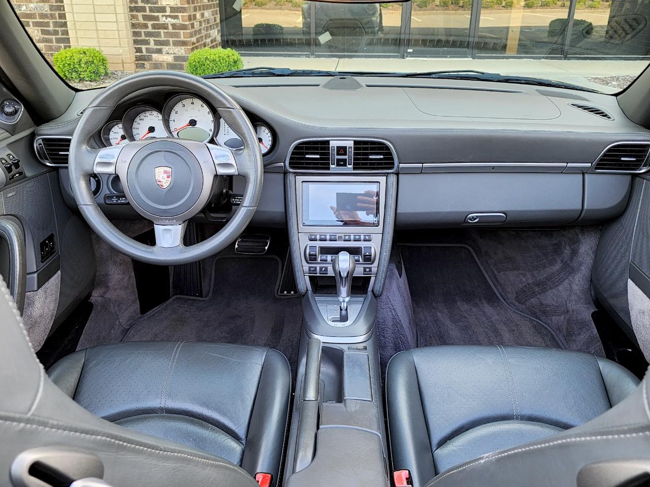 Porsche 911 Carrera  2008