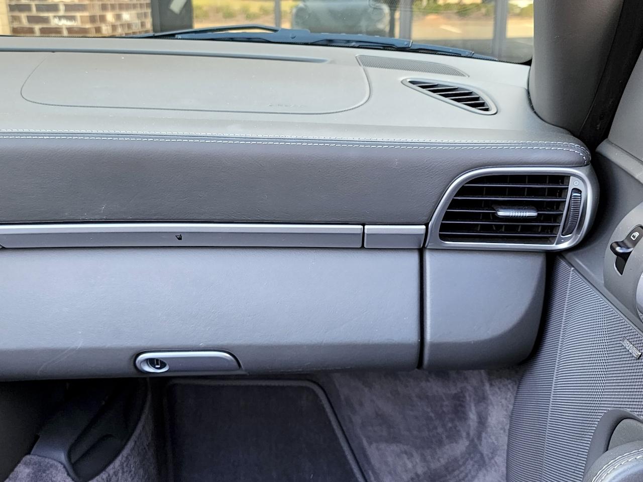 Porsche 911 Carrera  2008