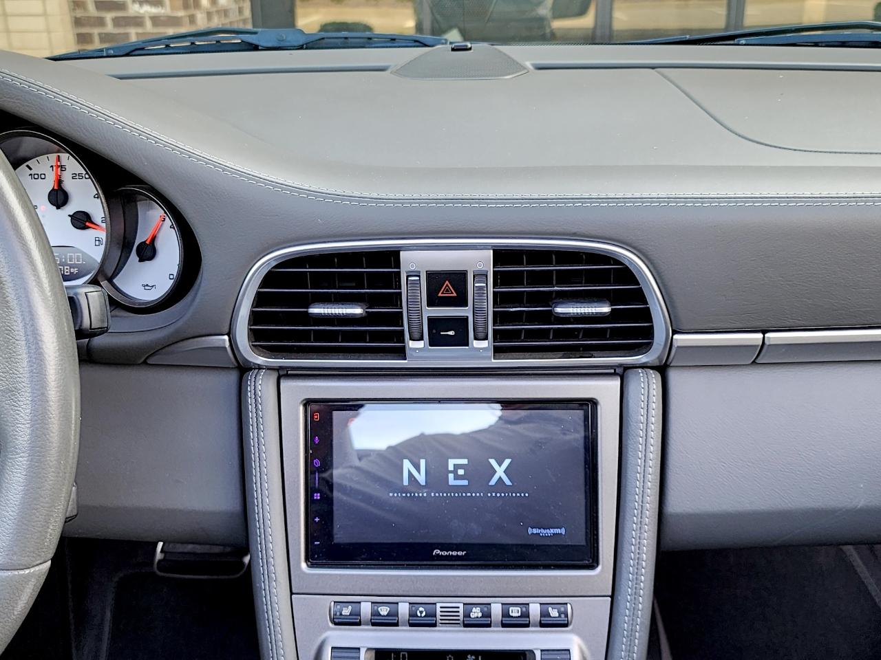 Porsche 911 Carrera  2008