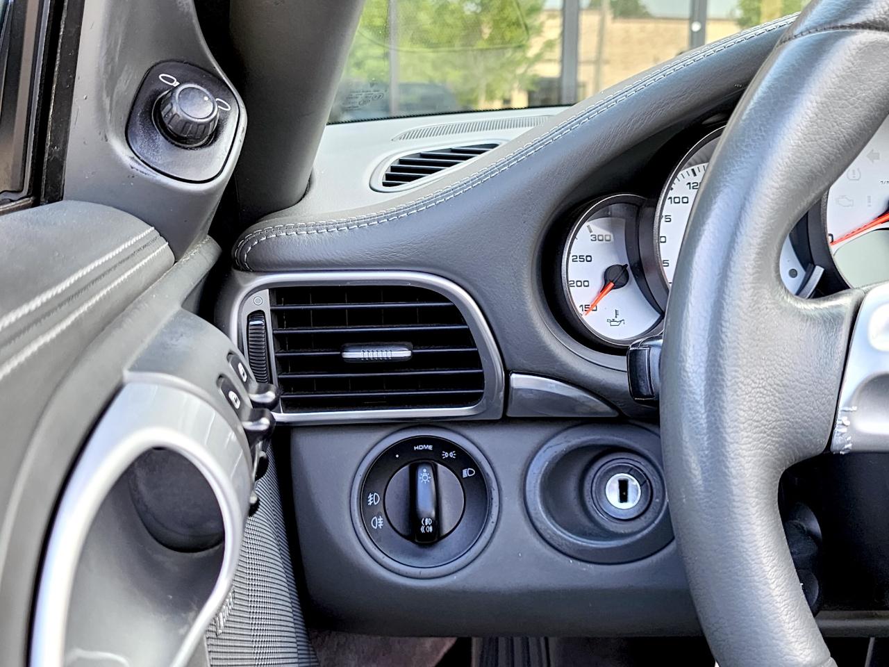 Porsche 911 Carrera  2008