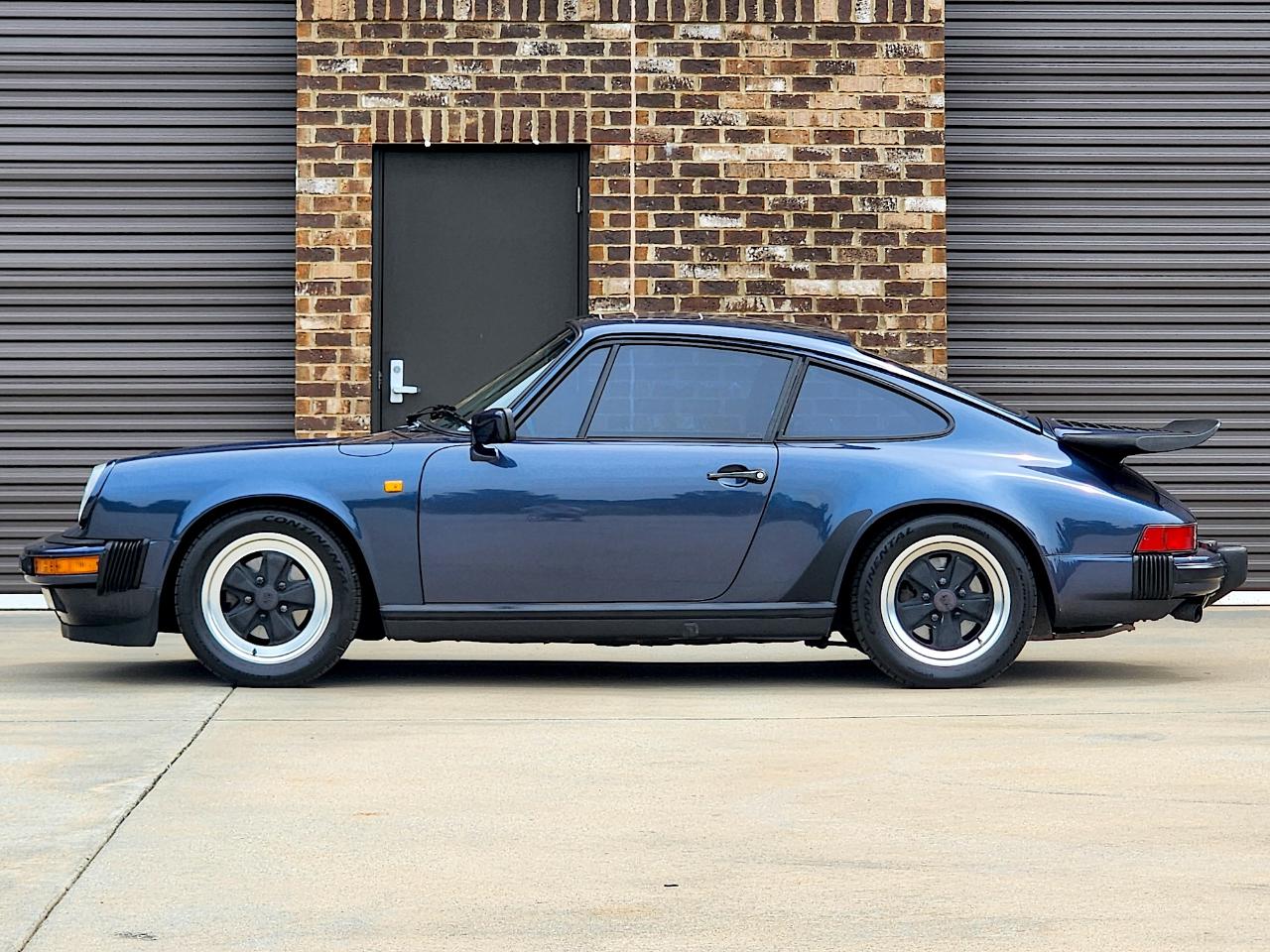 Porsche 911 Carrera  1985