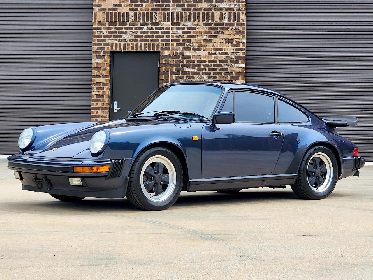 Porsche 911 Carrera  1985