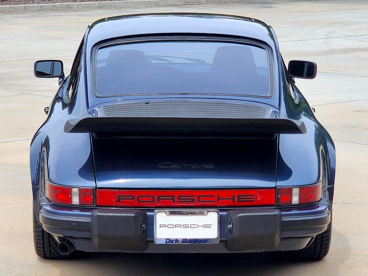 Porsche 911 Carrera  1985