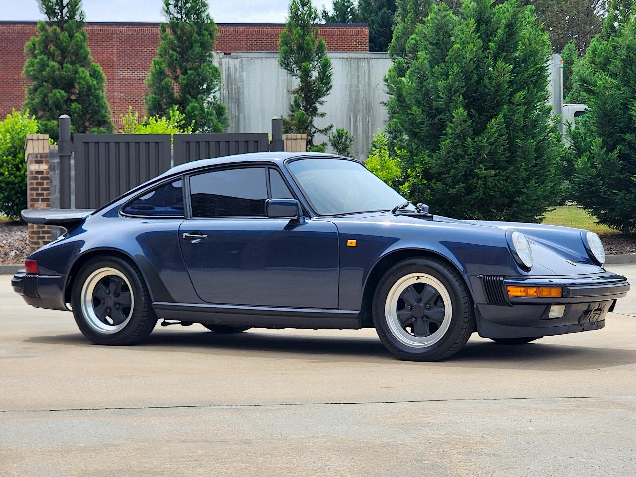 Porsche 911 Carrera  1985