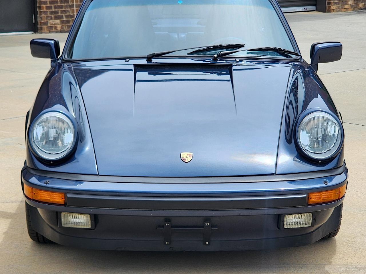 Porsche 911 Carrera  1985