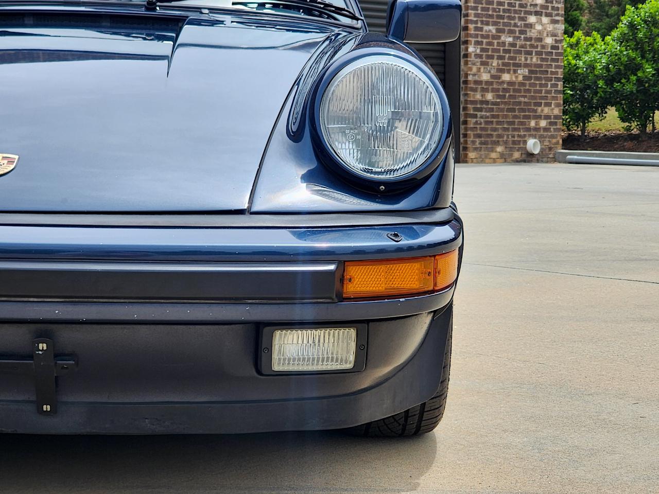 Porsche 911 Carrera  1985