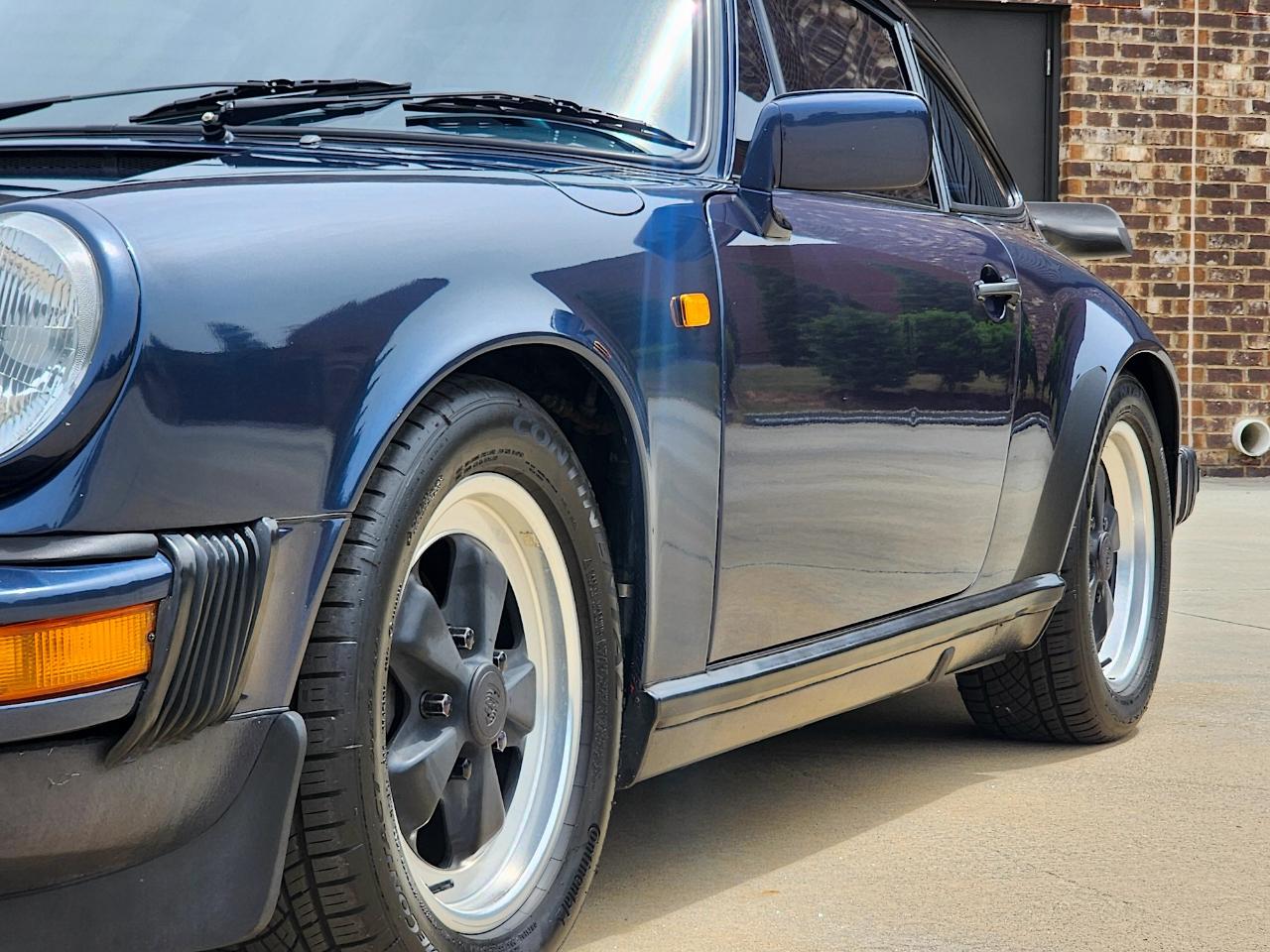 Porsche 911 Carrera  1985