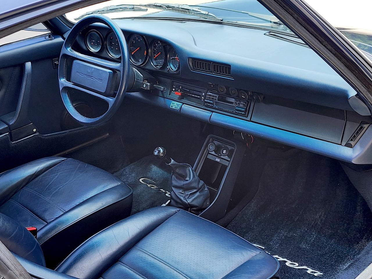 Porsche 911 Carrera  1985