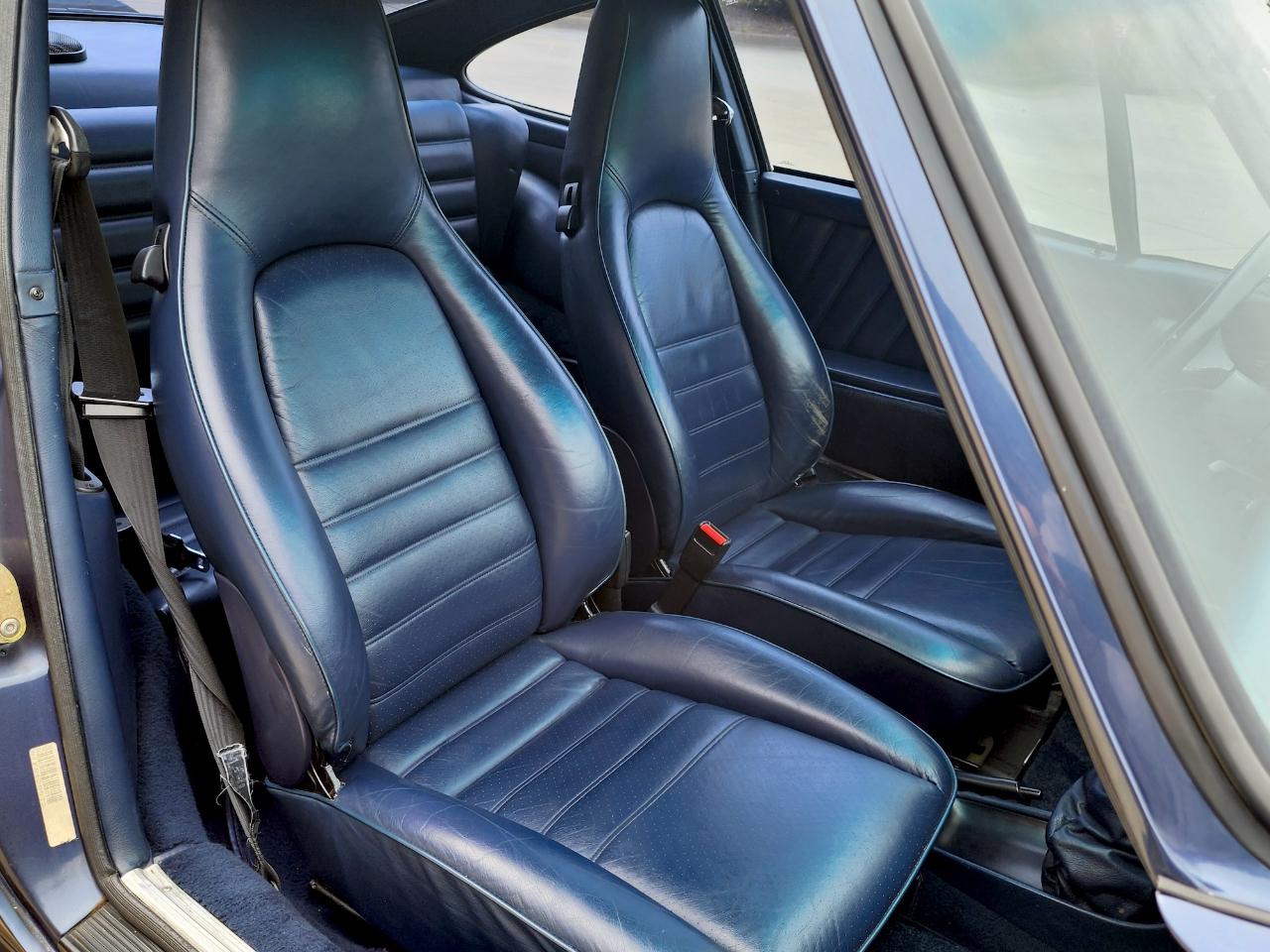 Porsche 911 Carrera  1985