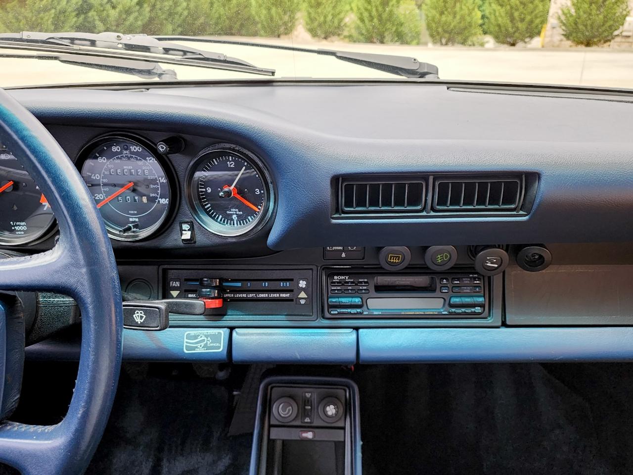 Porsche 911 Carrera  1985