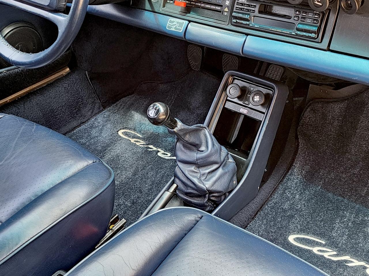 Porsche 911 Carrera  1985