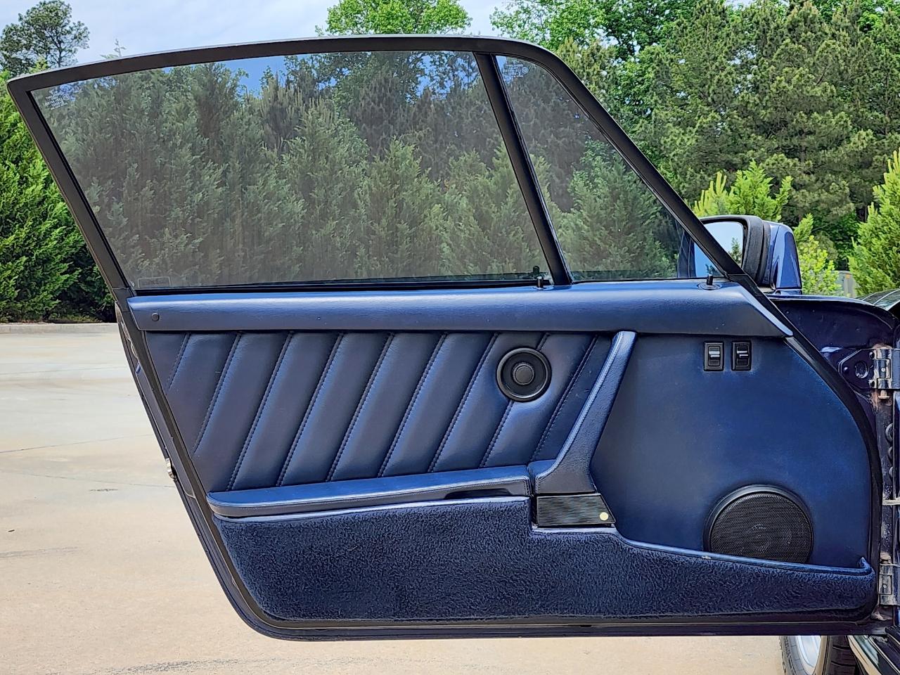 Porsche 911 Carrera  1985