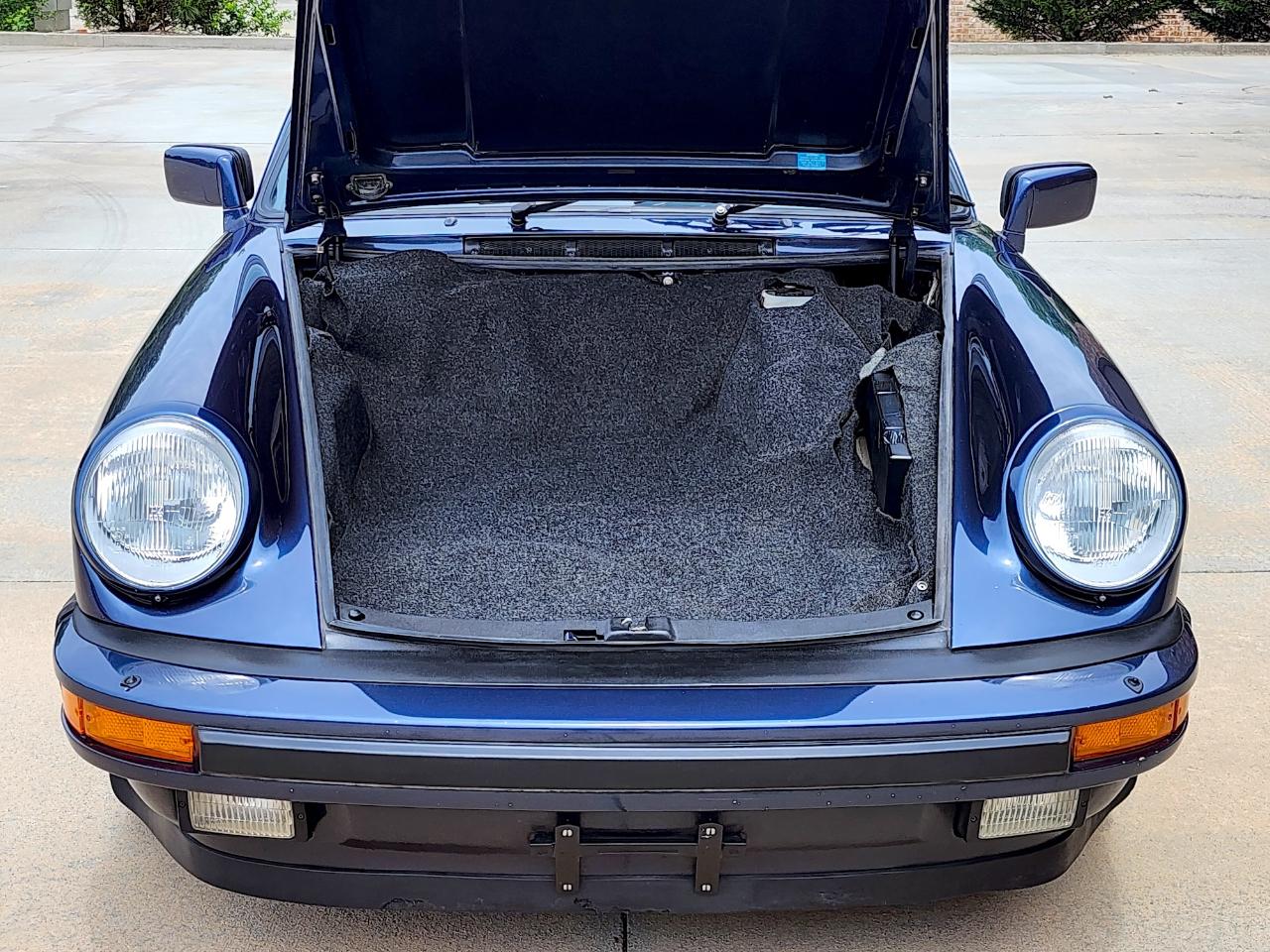 Porsche 911 Carrera  1985
