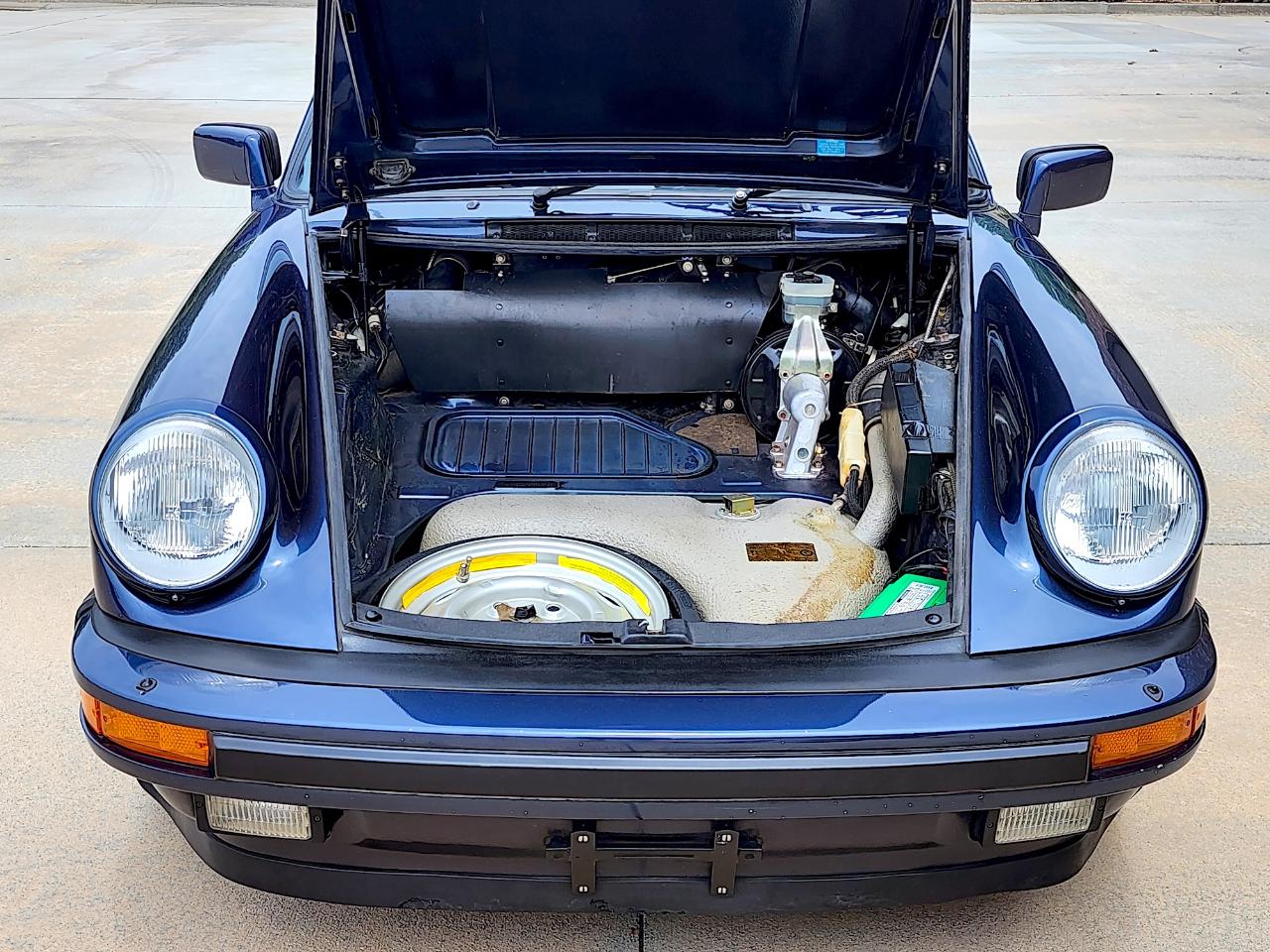 Porsche 911 Carrera  1985