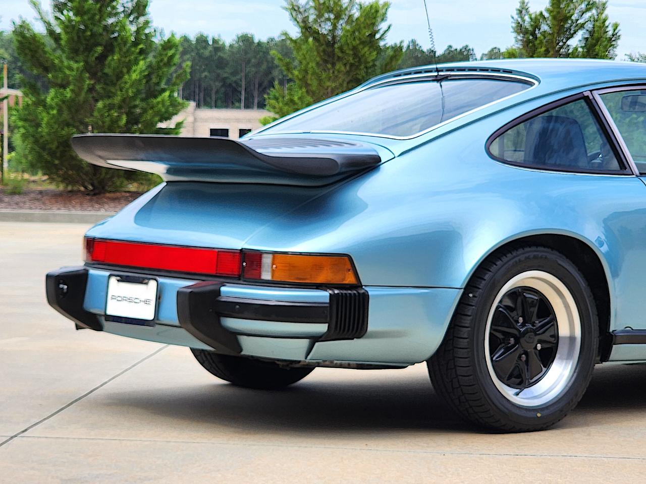 Porsche 911 SC  1979