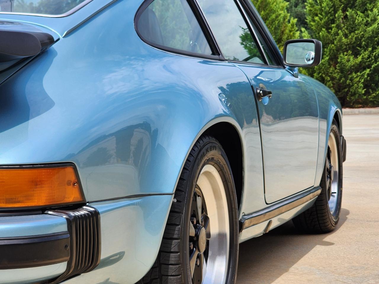 Porsche 911 SC  1979