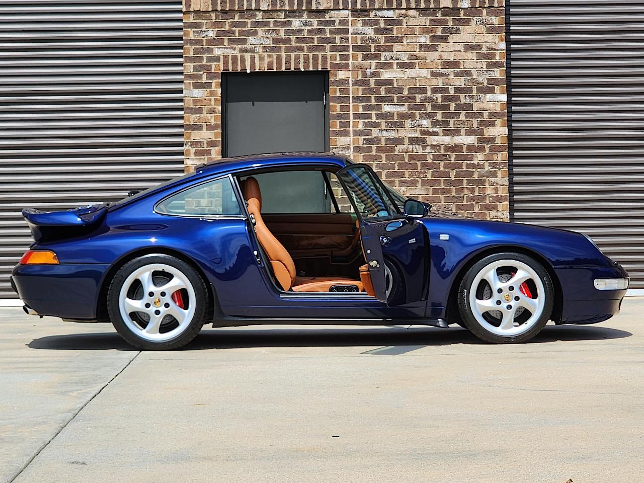 Porsche 911 Carrera  1994