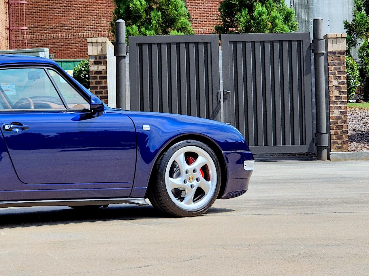 Porsche 911 Carrera  1994