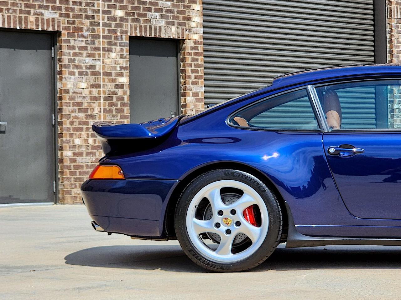 Porsche 911 Carrera  1994