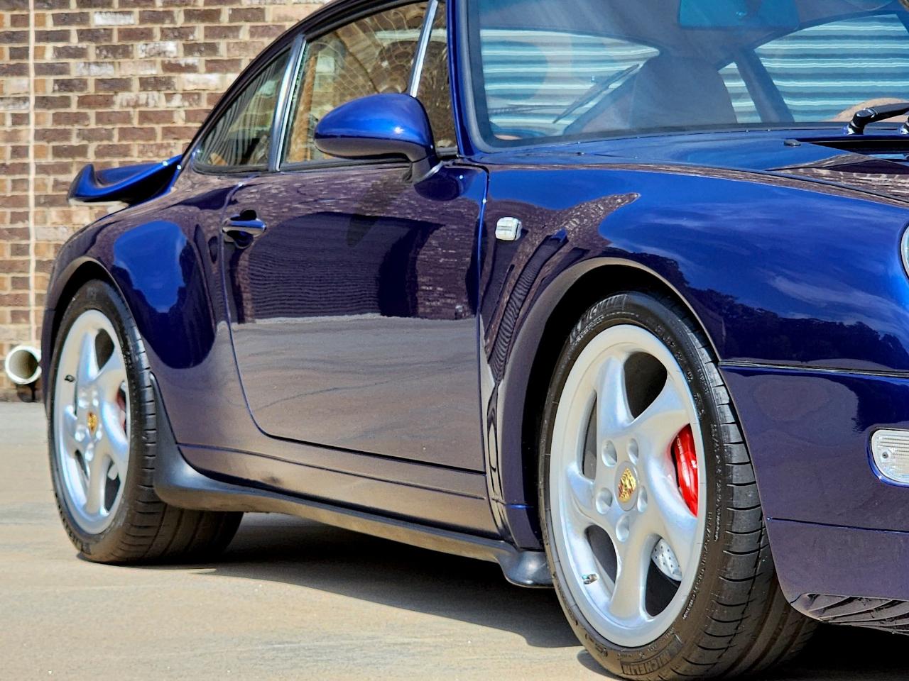 Porsche 911 Carrera  1994
