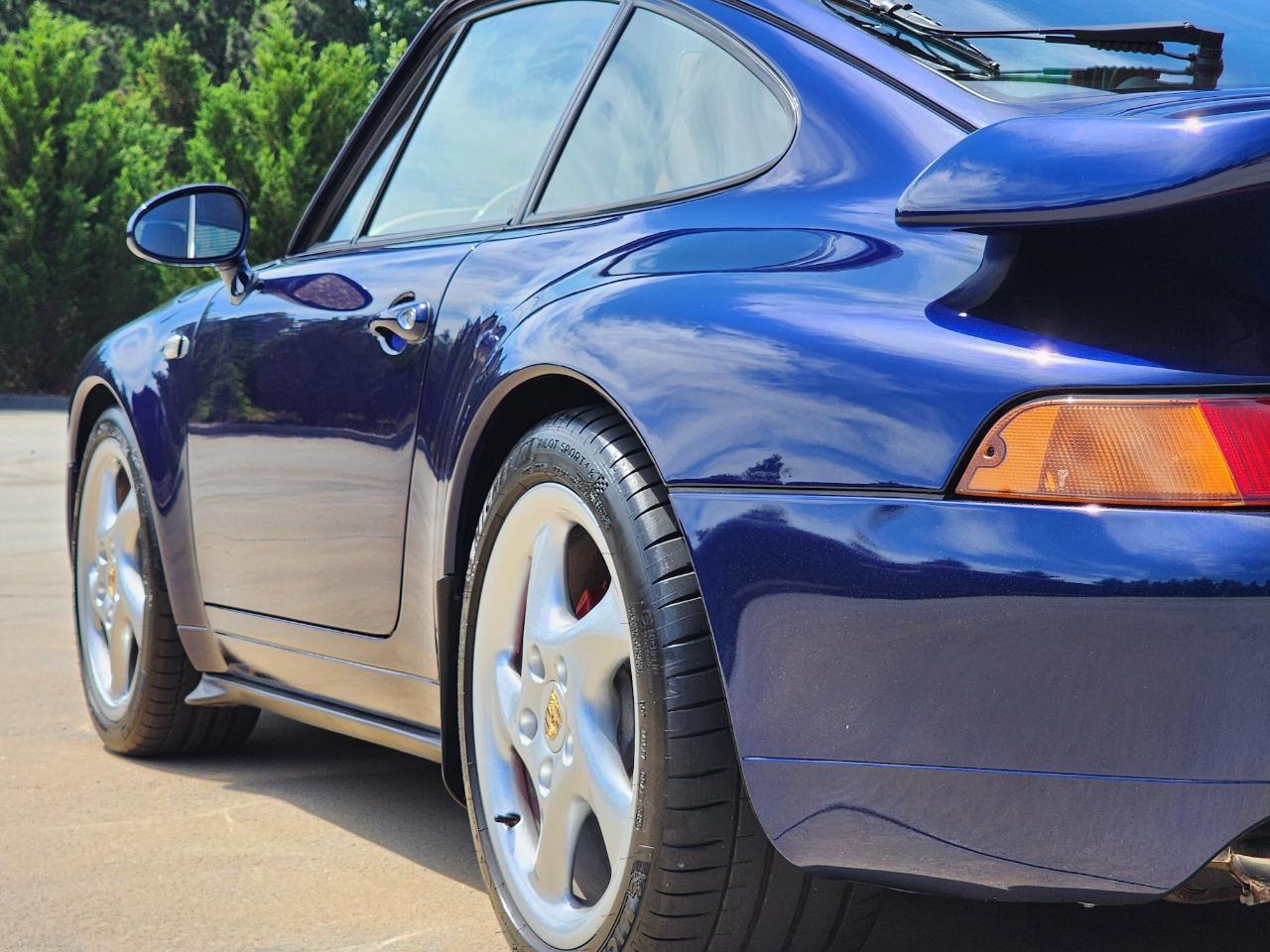 Porsche 911 Carrera  1994