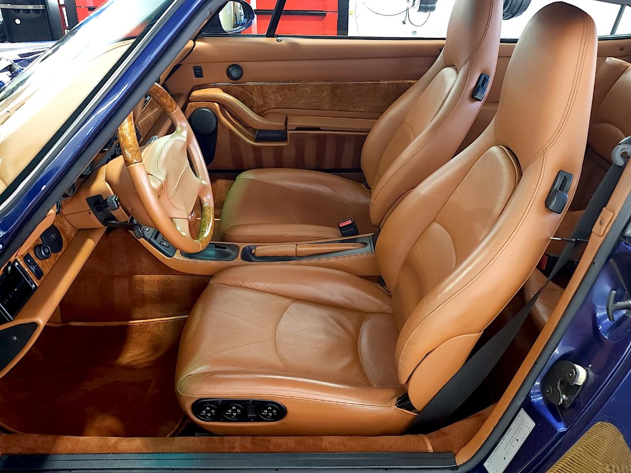 Porsche 911 Carrera  1994