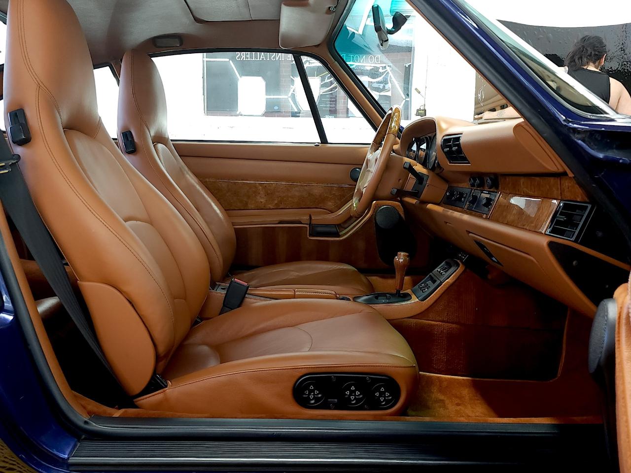 Porsche 911 Carrera  1994