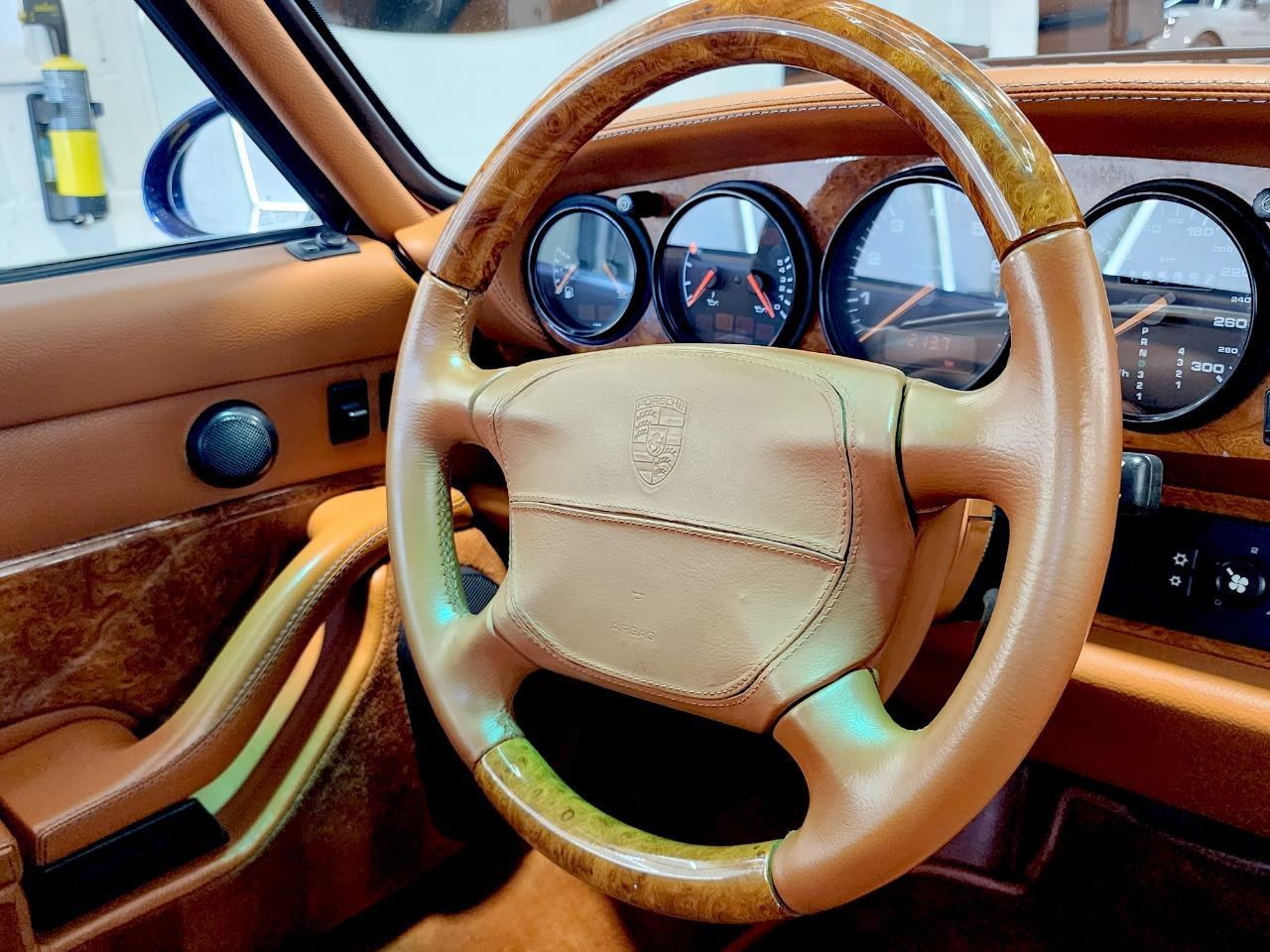 Porsche 911 Carrera  1994