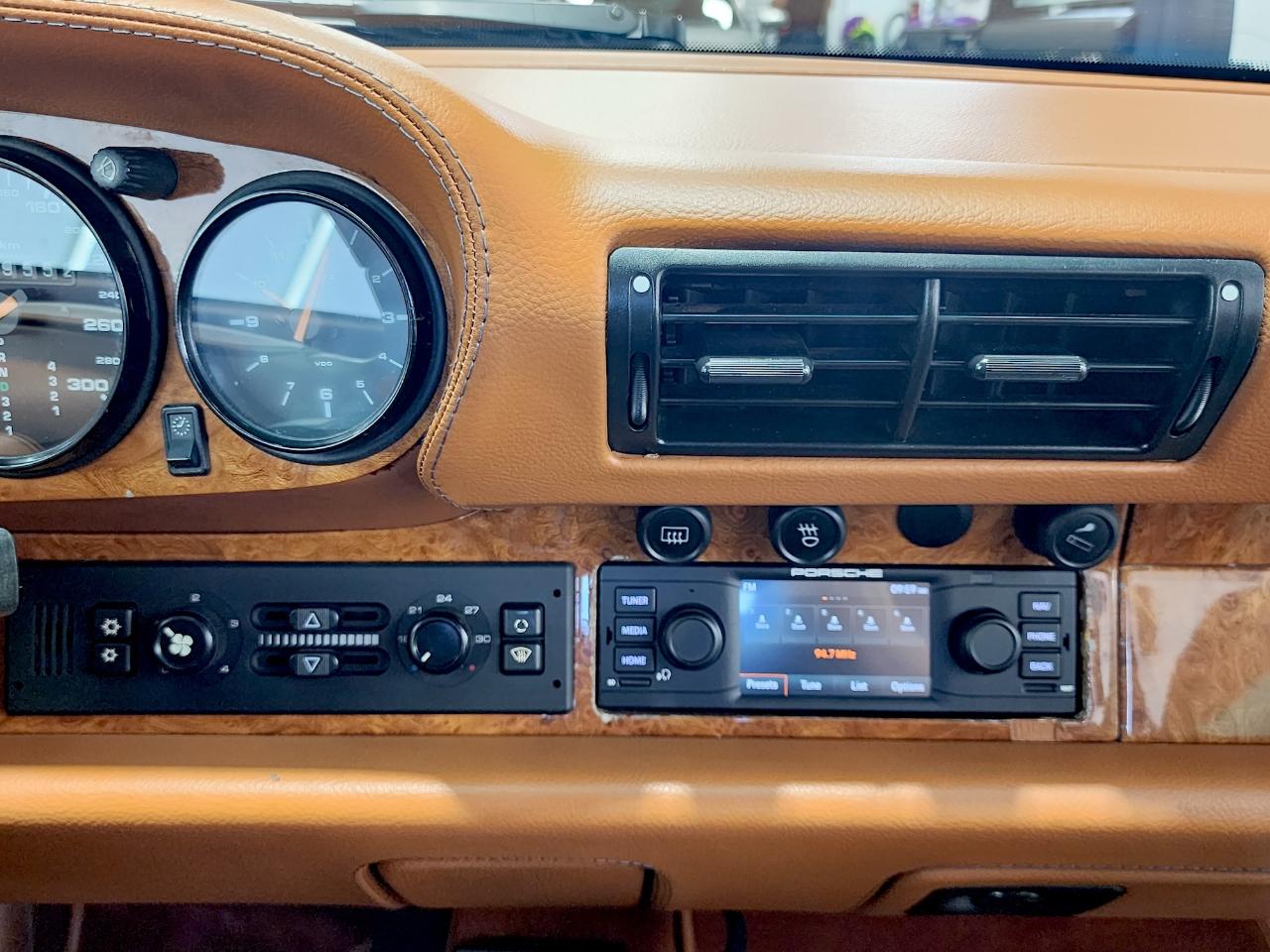 Porsche 911 Carrera  1994