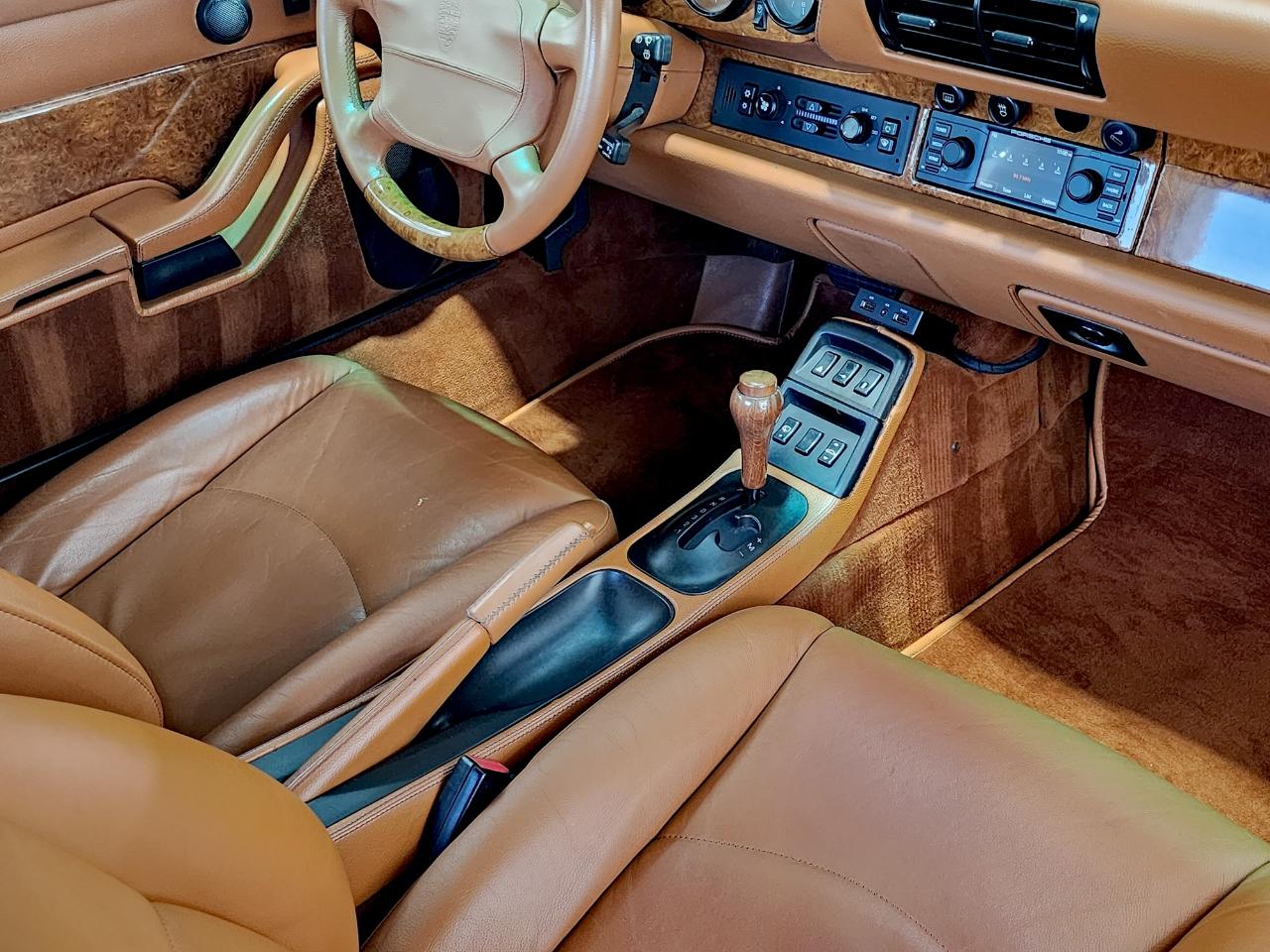 Porsche 911 Carrera  1994