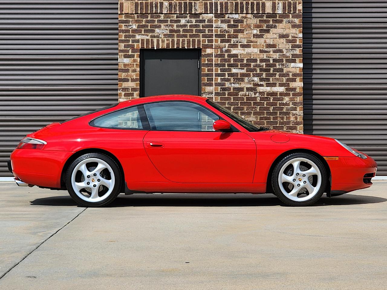 Porsche 911 Carrera  2000