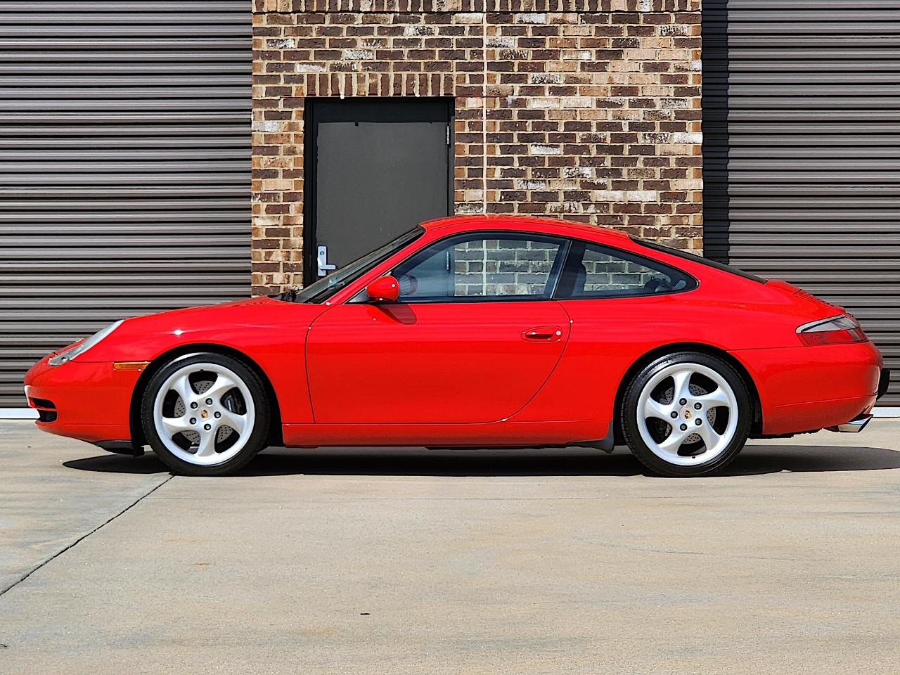 Porsche 911 Carrera  2000